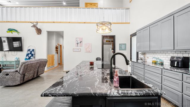 3376 Old Hwy 70, Ardmore, OK 73401