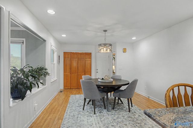 811 Forrest Heights Drive SE, Huntsville, AL 35802