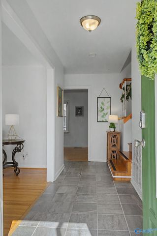 811 Forrest Heights Drive SE, Huntsville, AL 35802