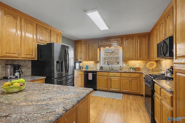 811 Forrest Heights Drive SE, Huntsville, AL 35802