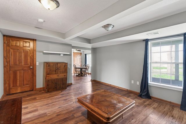 508 River Road W, Delano, MN 55328