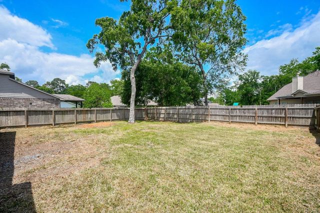 434 Dorsal Way, Crosby, TX 77532