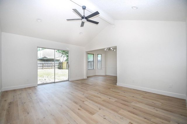 434 Dorsal Way, Crosby, TX 77532