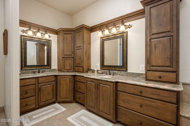 7165 Lake Lucero Loop, Las Cruces, NM 88011
