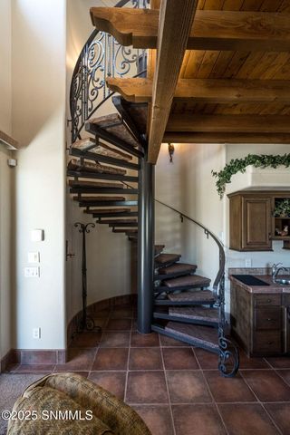 7165 Lake Lucero Loop, Las Cruces, NM 88011