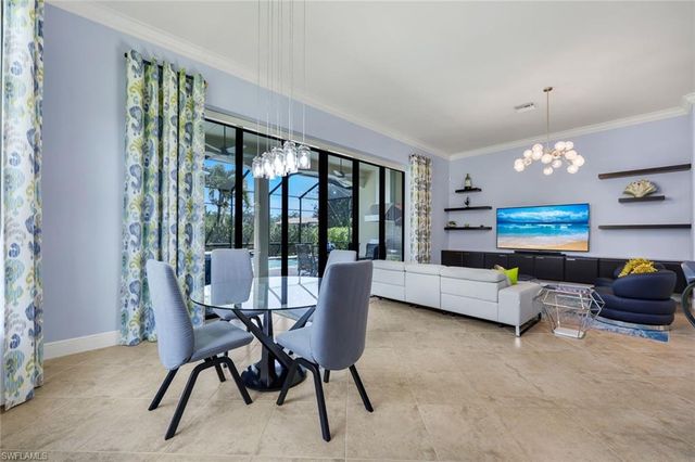 9461 Napoli LN, Naples, FL 34113