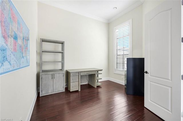 9461 Napoli LN, Naples, FL 34113