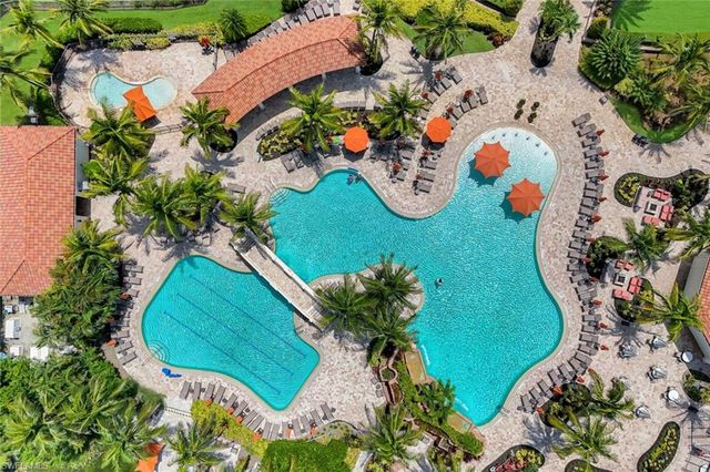 9461 Napoli LN, Naples, FL 34113