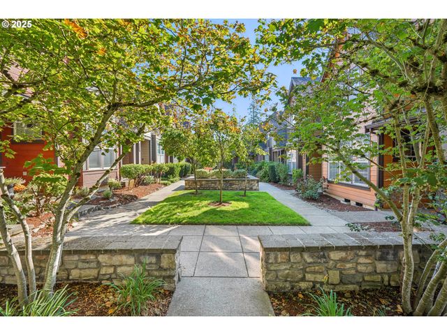 768 Ne 70TH Ave, Hillsboro, OR 97124