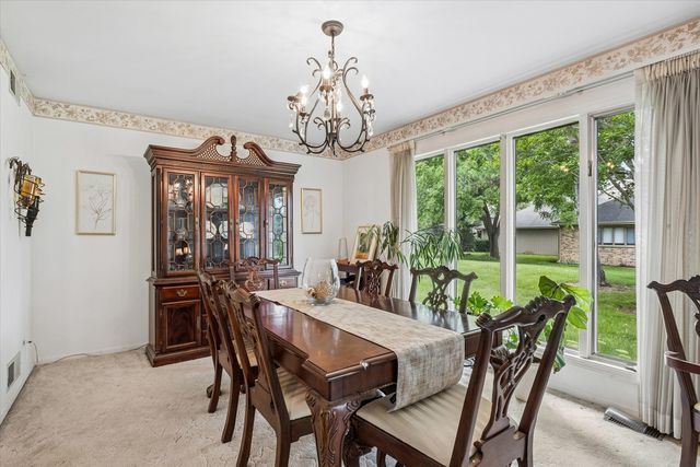 126 Castle Rock Lane, Bloomingdale, IL 60108