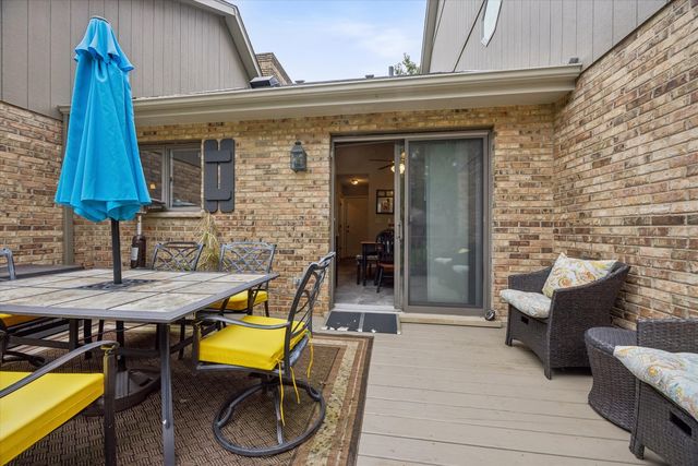 126 Castle Rock Lane, Bloomingdale, IL 60108