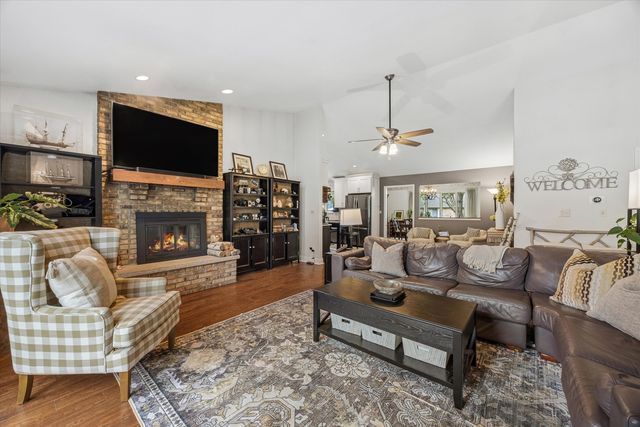 126 Castle Rock Lane, Bloomingdale, IL 60108