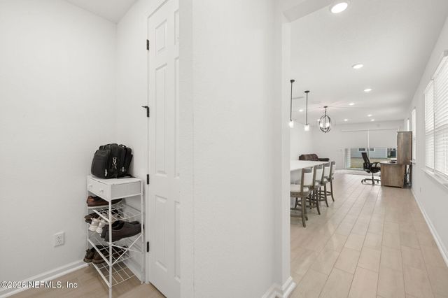 8224 CEDAR RUN Lane, Jacksonville, FL 32220