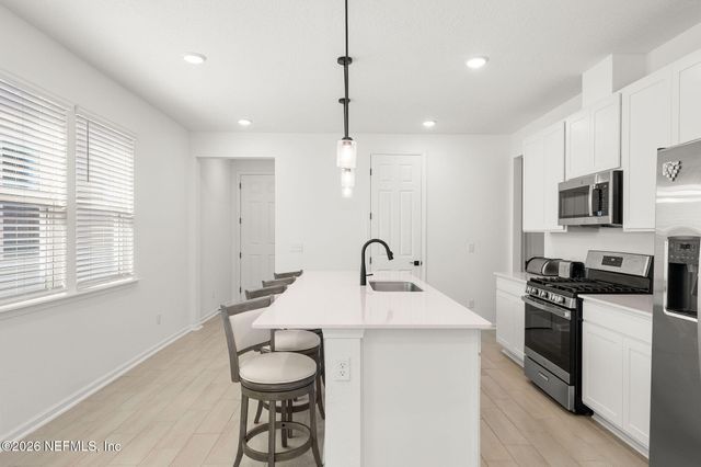 8224 CEDAR RUN Lane, Jacksonville, FL 32220