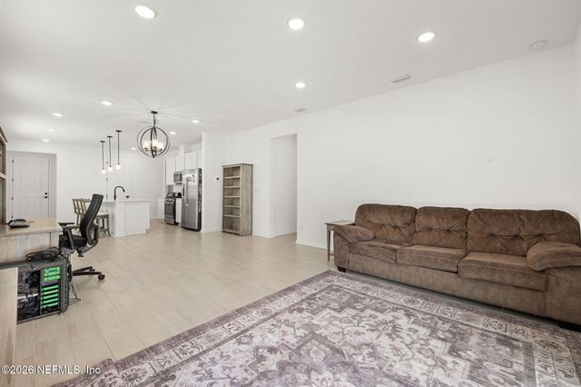 8224 CEDAR RUN Lane, Jacksonville, FL 32220