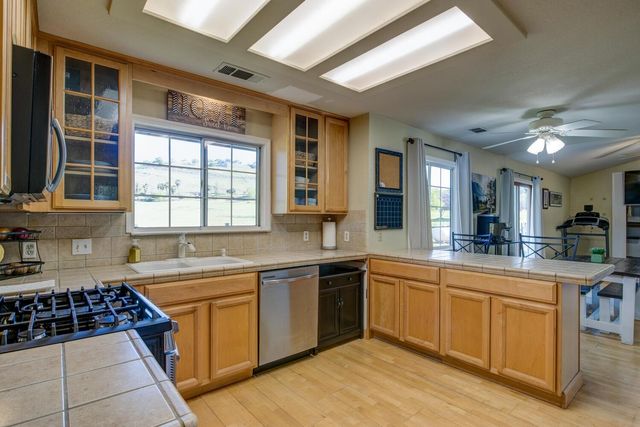 2265 Golfito Way, La Grange, CA 95329