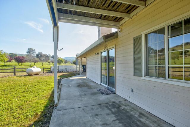 2265 Golfito Way, La Grange, CA 95329