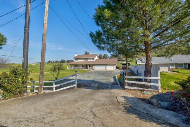 2265 Golfito Way, La Grange, CA 95329