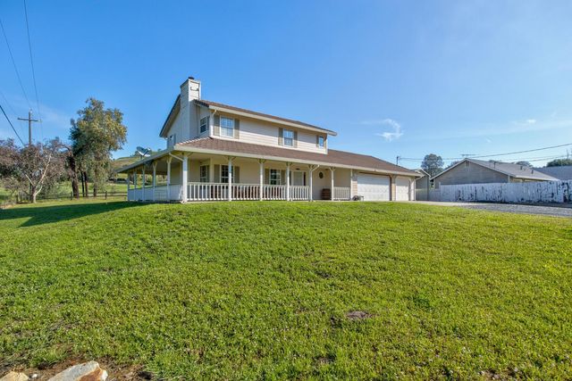 2265 Golfito Way, La Grange, CA 95329