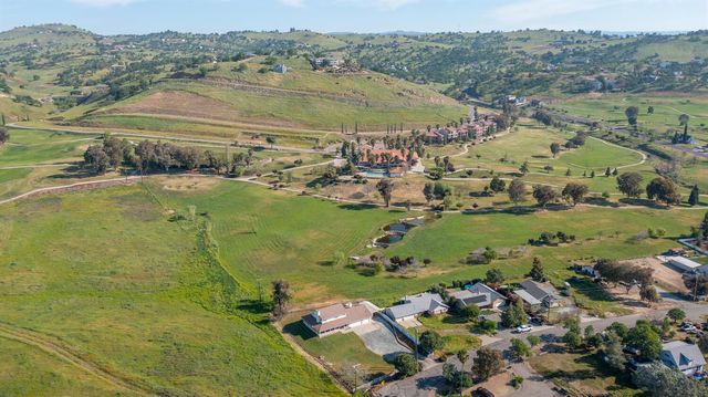2265 Golfito Way, La Grange, CA 95329