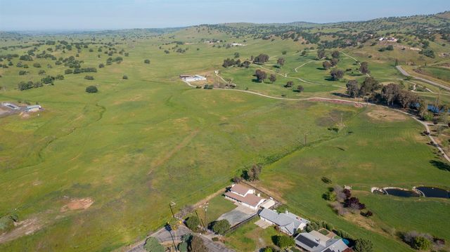 2265 Golfito Way, La Grange, CA 95329