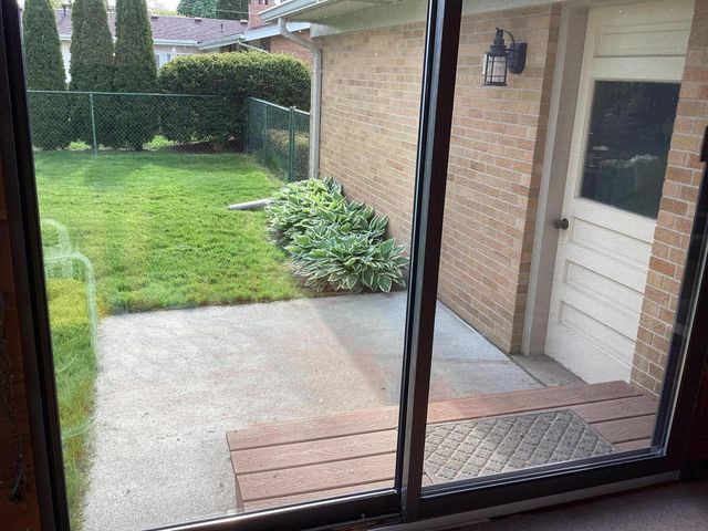 37830 Margareta Drive, Livonia, MI 48152