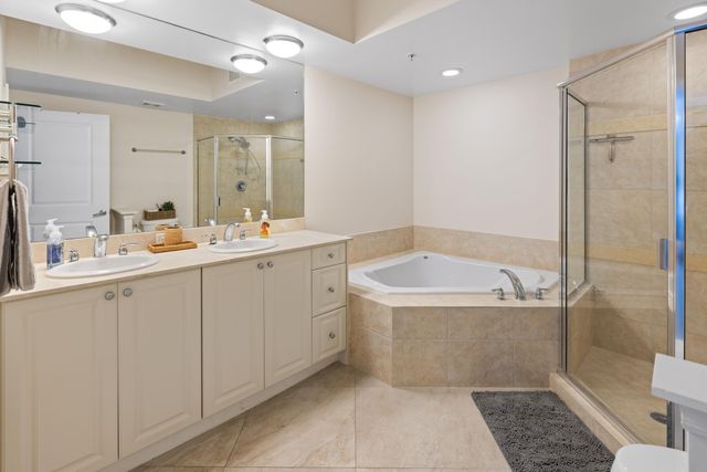 275 NW Flagler Avenue 205, Stuart, FL 34994