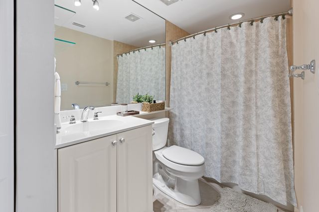 275 NW Flagler Avenue 205, Stuart, FL 34994