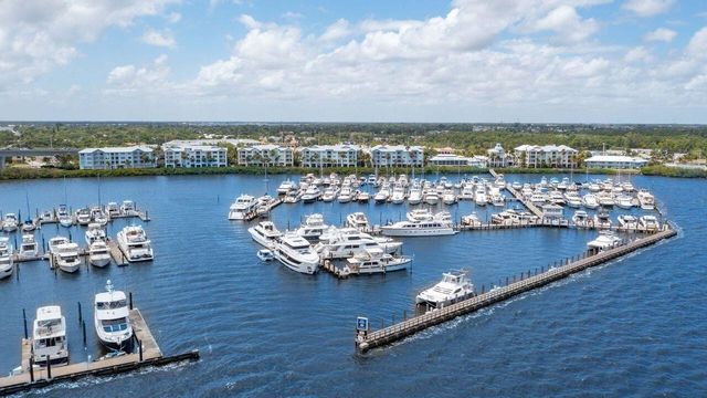 275 NW Flagler Avenue 205, Stuart, FL 34994