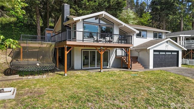 7501 171st Avenue Ct E, Sumner, WA 98391