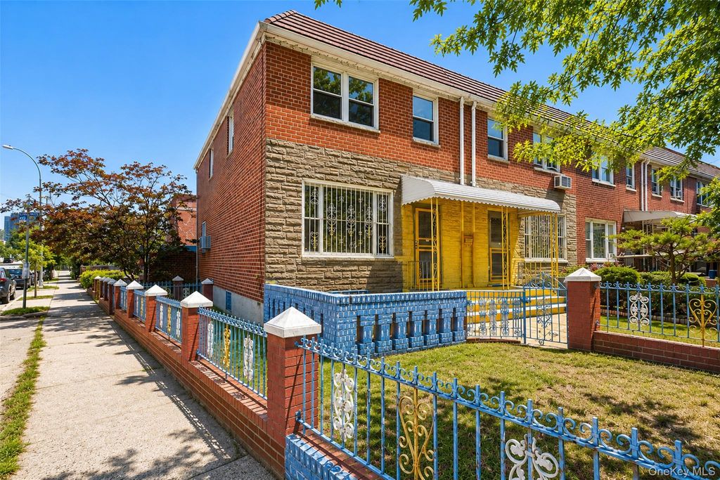 153-36 Booth Memorial Avenue, Flushing, NY 11355 — exterior