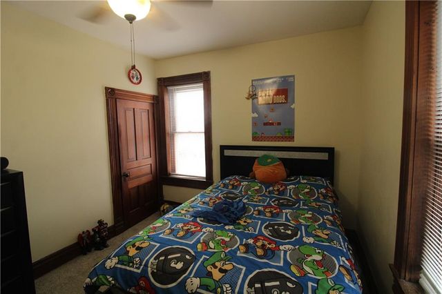 220 N 17th Street, St Joseph, MO 64501