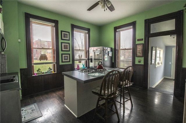 220 N 17th Street, St Joseph, MO 64501