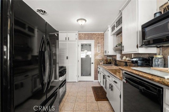 10180 Redwood, Fontana, CA 92335