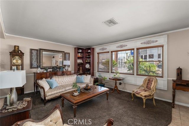 10180 Redwood, Fontana, CA 92335