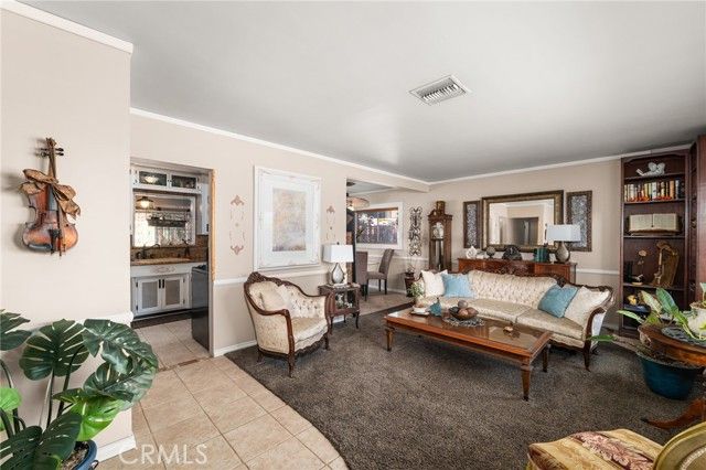 10180 Redwood, Fontana, CA 92335