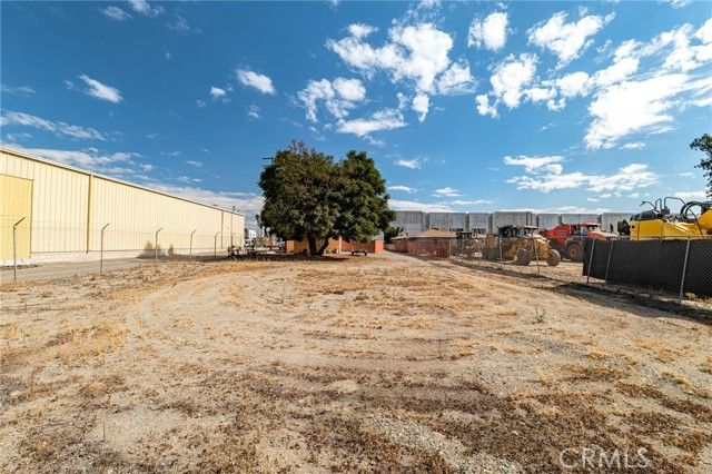 10180 Redwood, Fontana, CA 92335