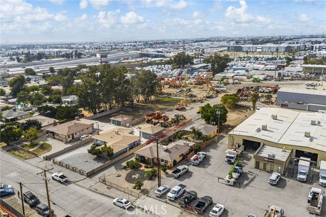 10180 Redwood, Fontana, CA 92335