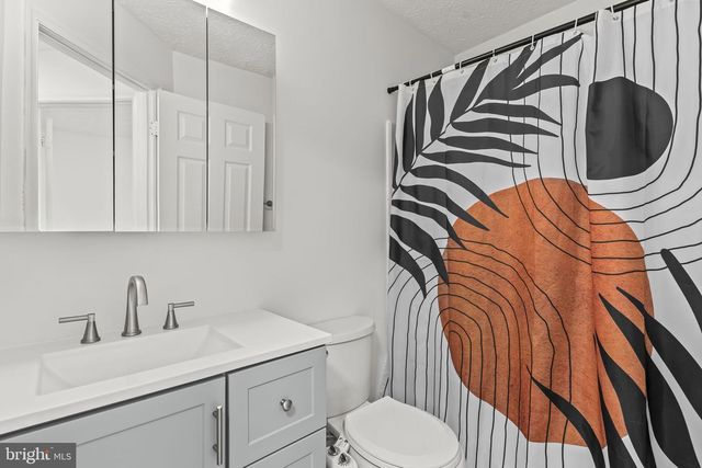 6953 CONY CT, Waldorf, MD 20603