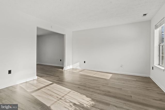 6953 CONY CT, Waldorf, MD 20603