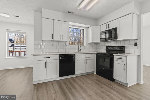 6953 CONY CT, Waldorf, MD 20603