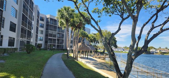 1100 Colony Point Cir 316, Pembroke Pines, FL 33026