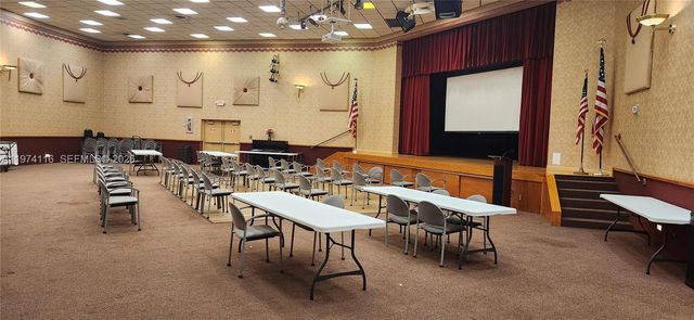 1100 Colony Point Cir 316, Pembroke Pines, FL 33026