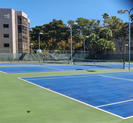 1100 Colony Point Cir 316, Pembroke Pines, FL 33026