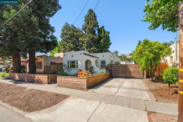 1724 Alhambra Ave, Martinez, CA 94553