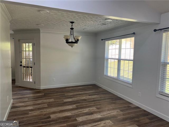 1523 Hayden Mill Way, Lawrenceville, GA 30043