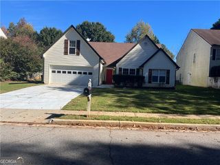 1523 Hayden Mill Way, Lawrenceville, GA 30043