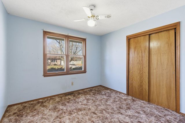 204 S Cottonwood Avenue, Republic, MO 65738