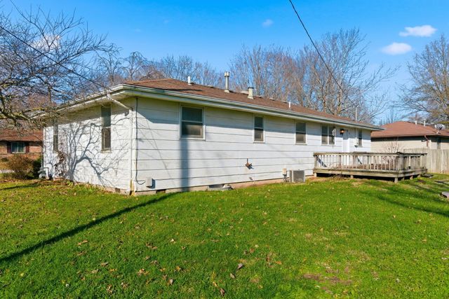 204 S Cottonwood Avenue, Republic, MO 65738