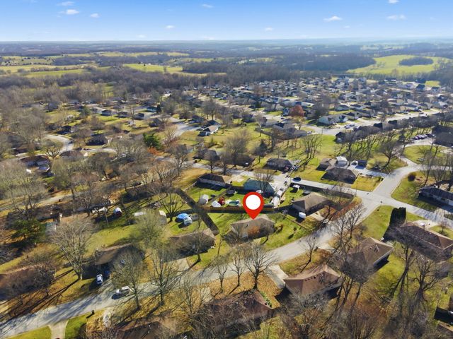 204 S Cottonwood Avenue, Republic, MO 65738